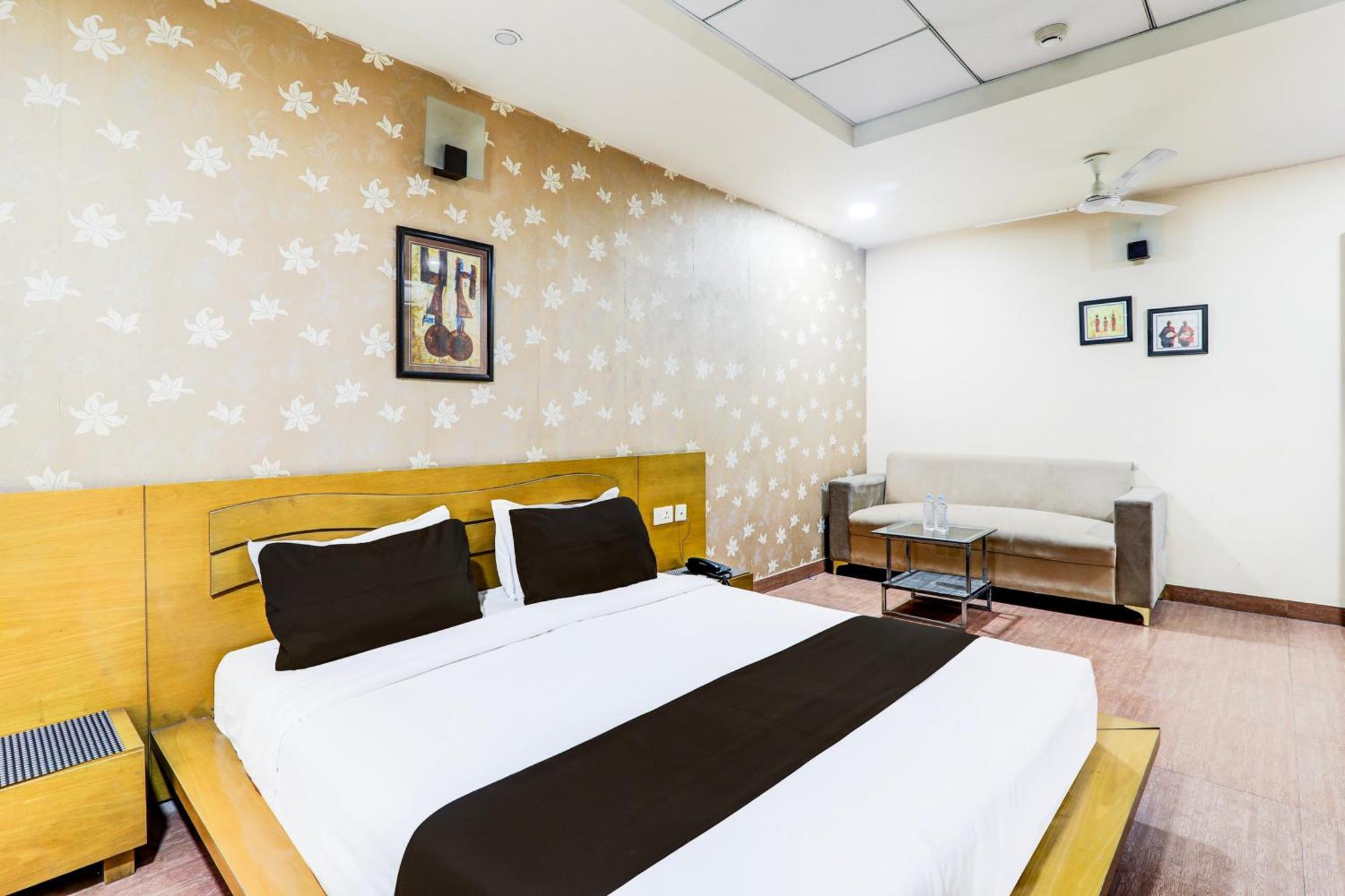 Hotel Townhouse Sakura Lucknow Zewnętrze zdjęcie
