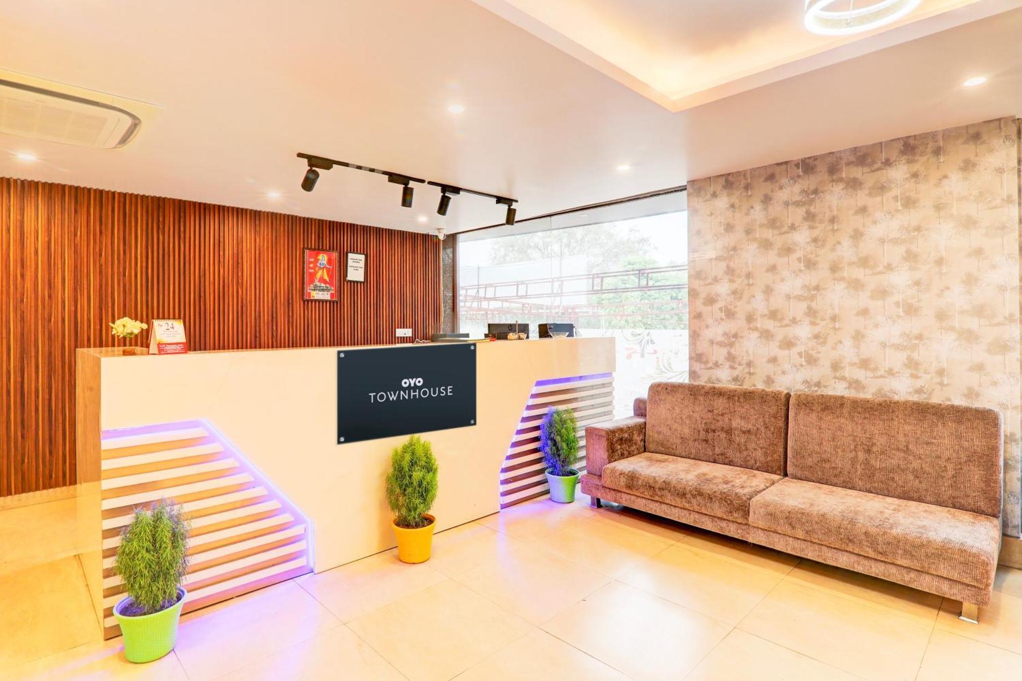 Hotel Townhouse Sakura Lucknow Zewnętrze zdjęcie